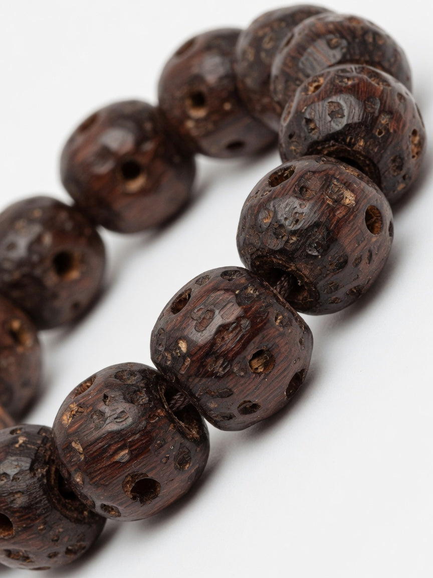The Aged Coconut Wenwan Bracelet - close-up