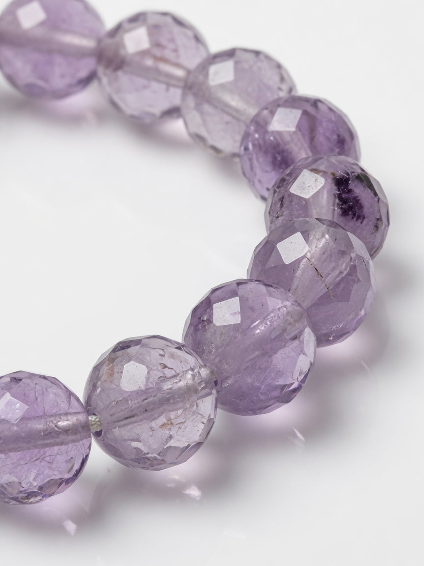 The Uruguay Amethyst Fortune Bracelet - close-up