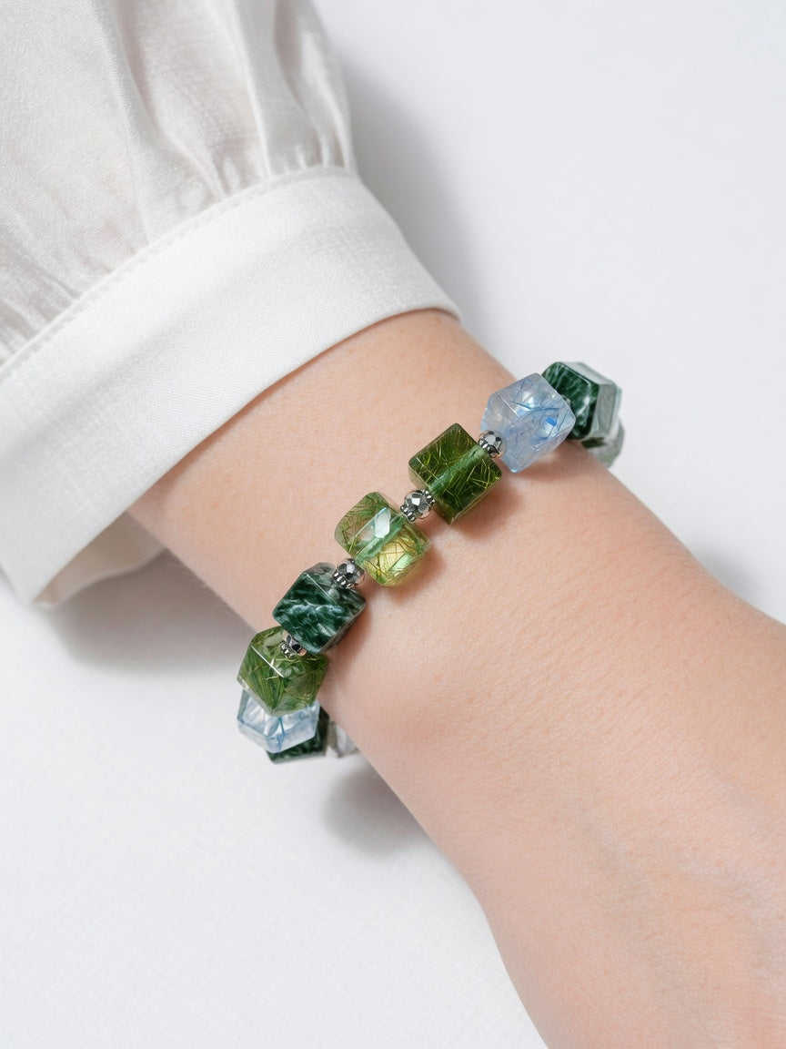 The Emerald Abundance Bracelet - women's model